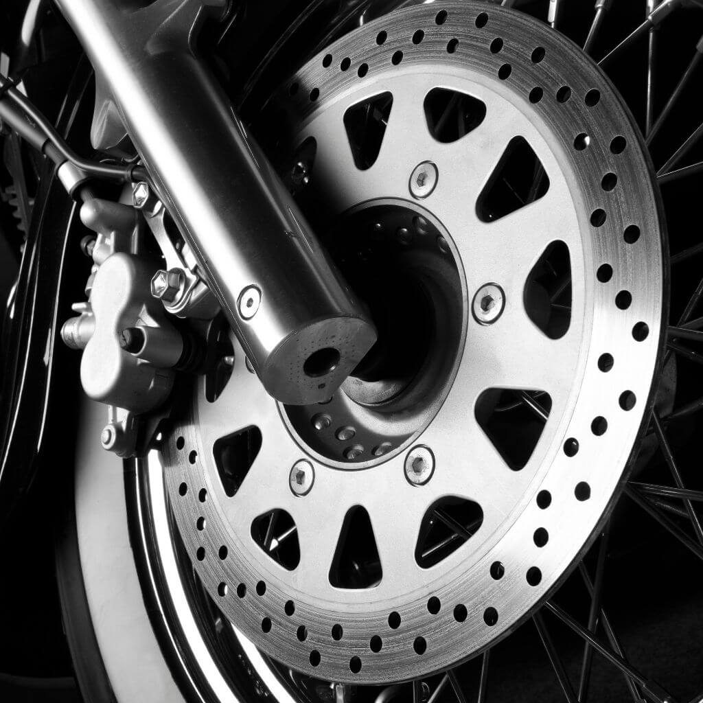 motor-fektarcsa-fekete-feher-szurke-kep