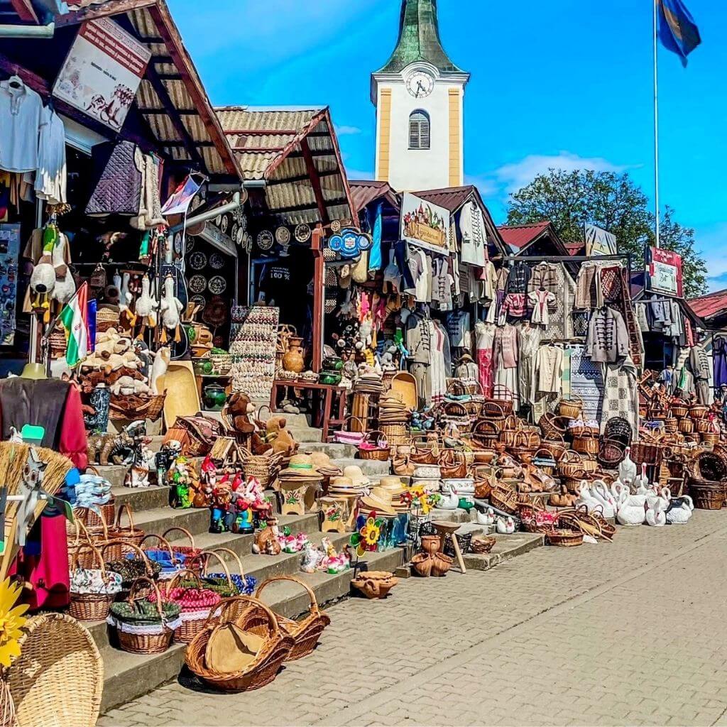 motoros-csoportos-program-korondi-fazekasvasar-utcai-arusok-erdely