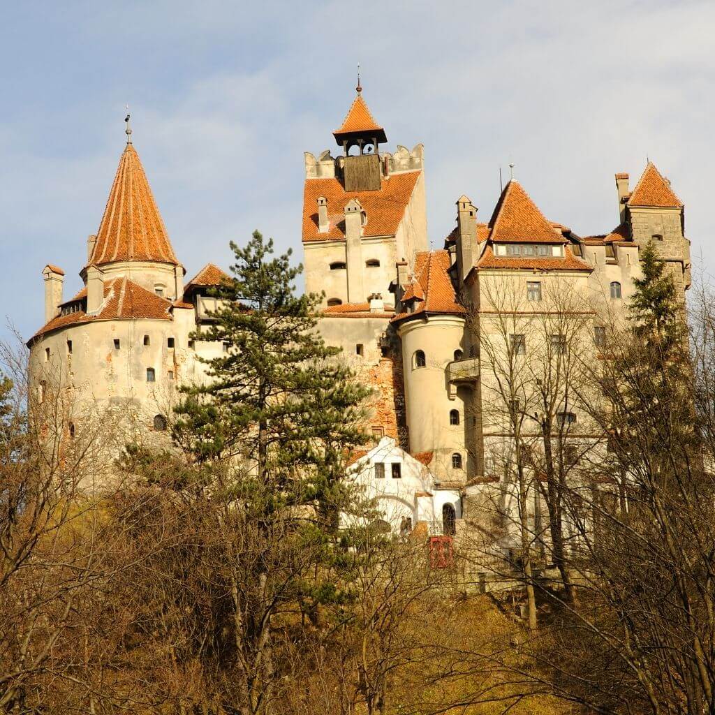 motoros-kalandozas-drakula-var-torcsvari-kastely-romania-erdely