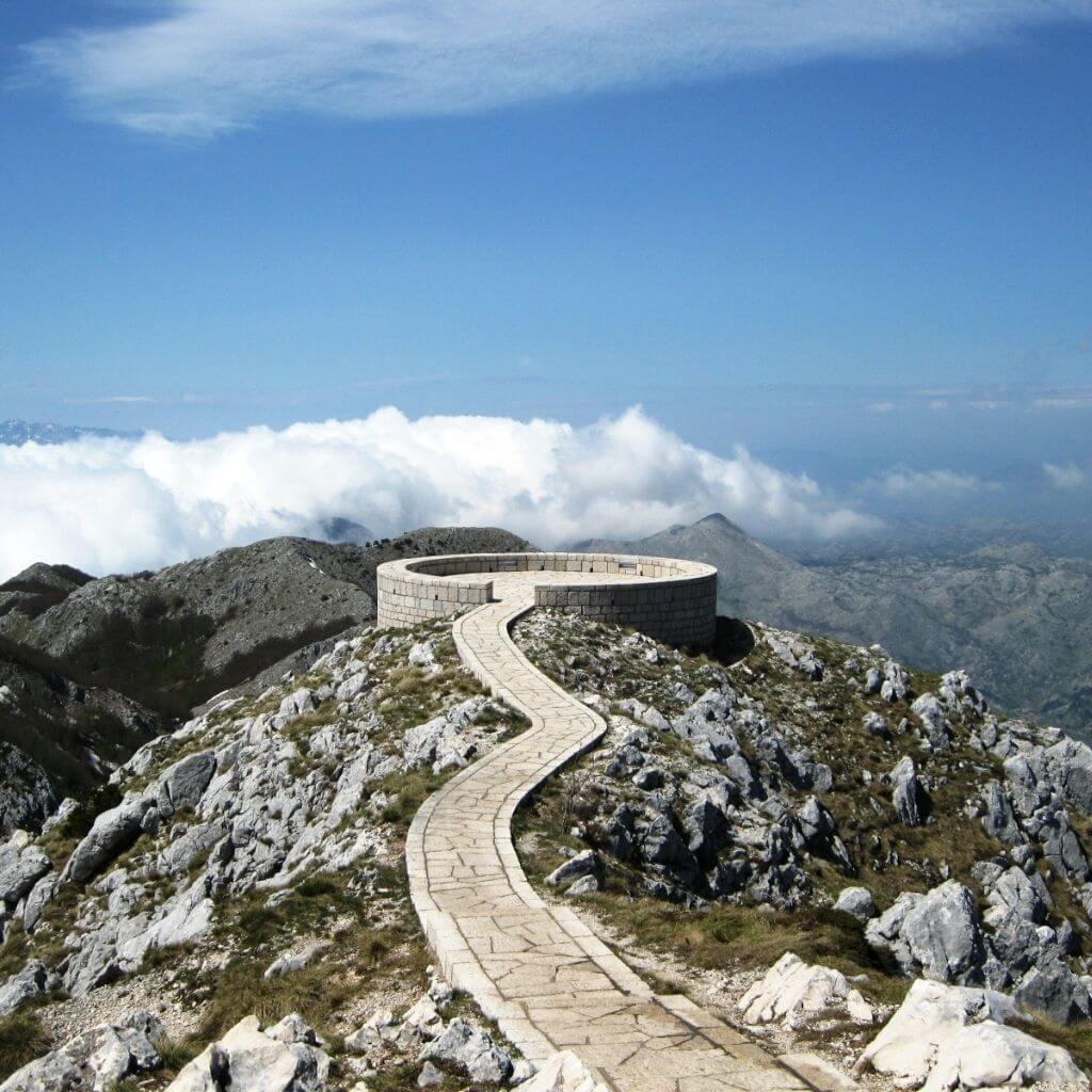 motoros-kor-kilato-lovcen-njegos-mauzoleum-panorama-montenegro