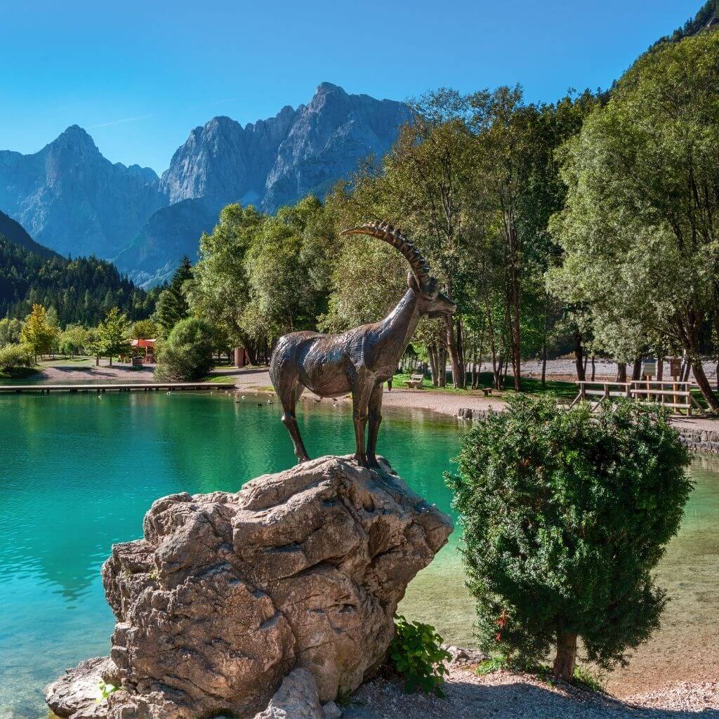 motorozas-a-hegyek-mellett-jasna-to-kranjska-gora-telepules-szloveniaban