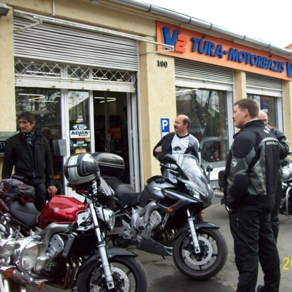 v2-tura-motor-bazis-dmotours-elodje-motoros-tura-csoport